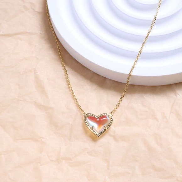 Kendra Scott Iridescent Heart Necklace - Picture 2 of 2